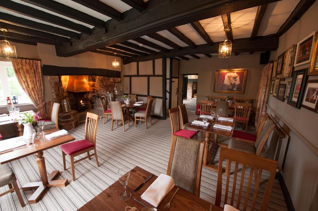 Pollards Inn Willaston  エクステリア 写真