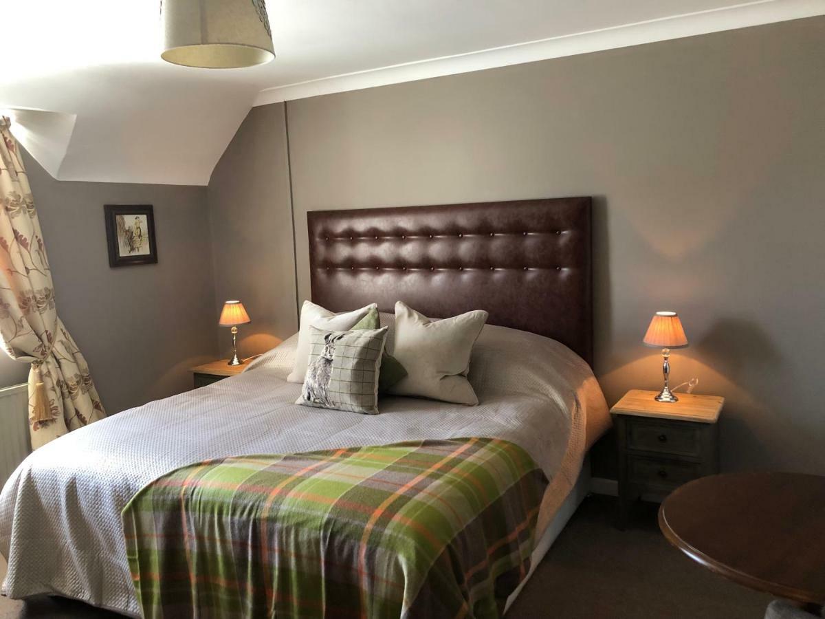 Pollards Inn Willaston  エクステリア 写真
