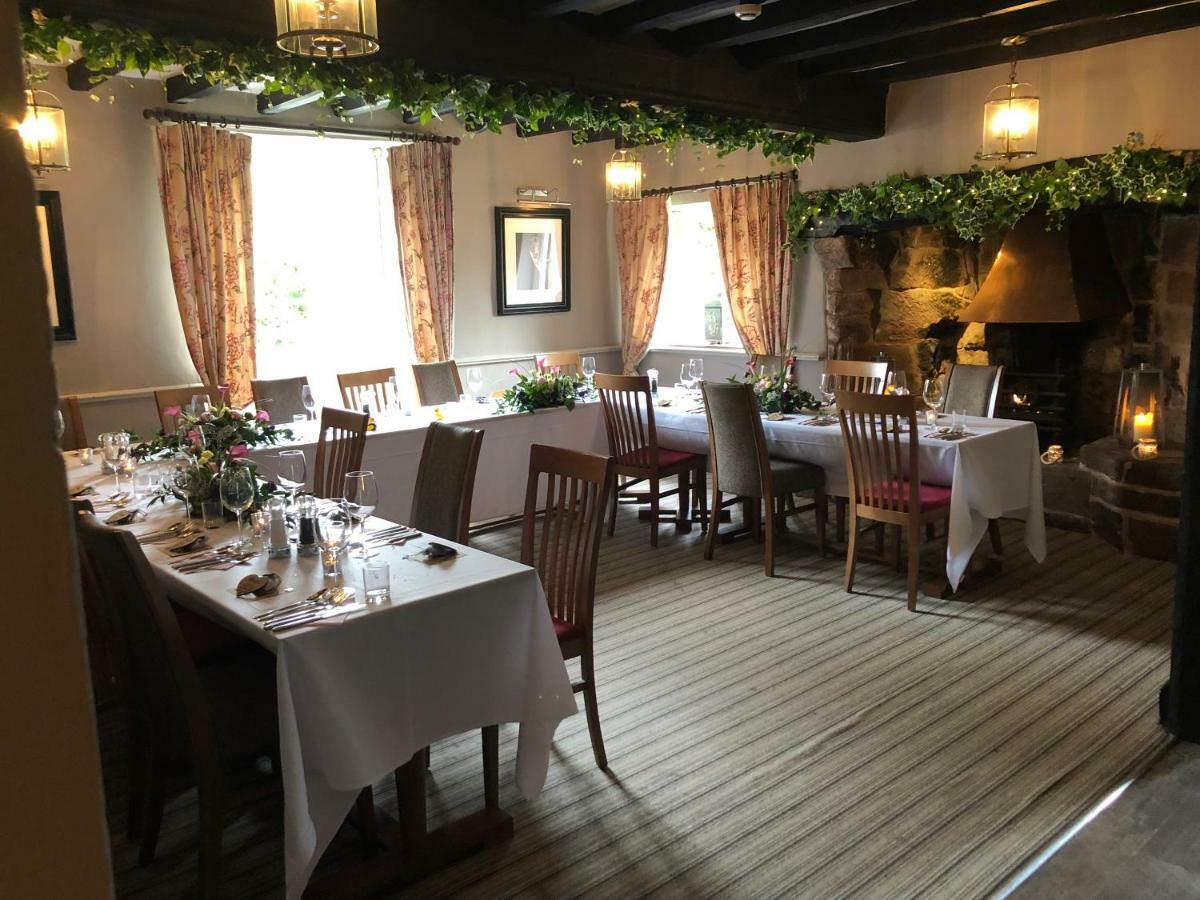 Pollards Inn Willaston  エクステリア 写真