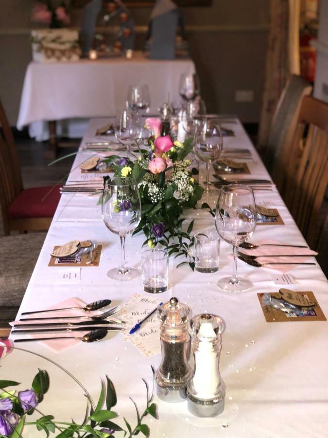 Pollards Inn Willaston  エクステリア 写真